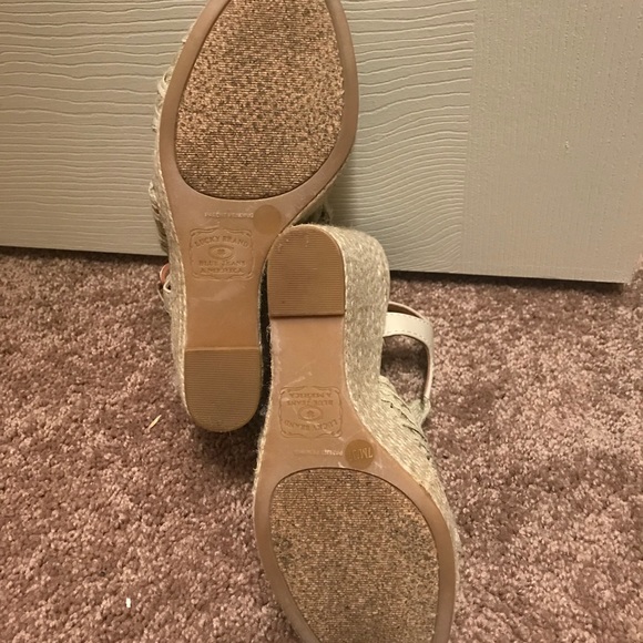 Lucky Brand wedges - Picture 2 of 3